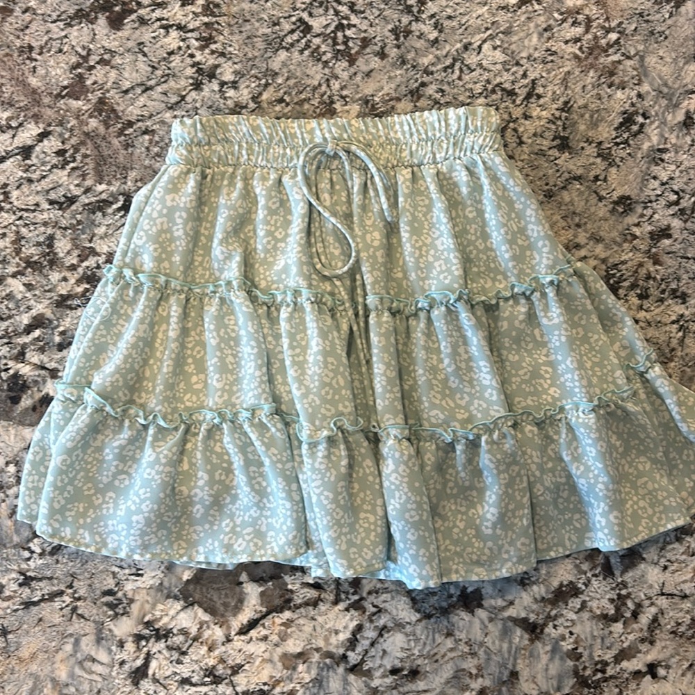 Altar’d state skirt, size XS